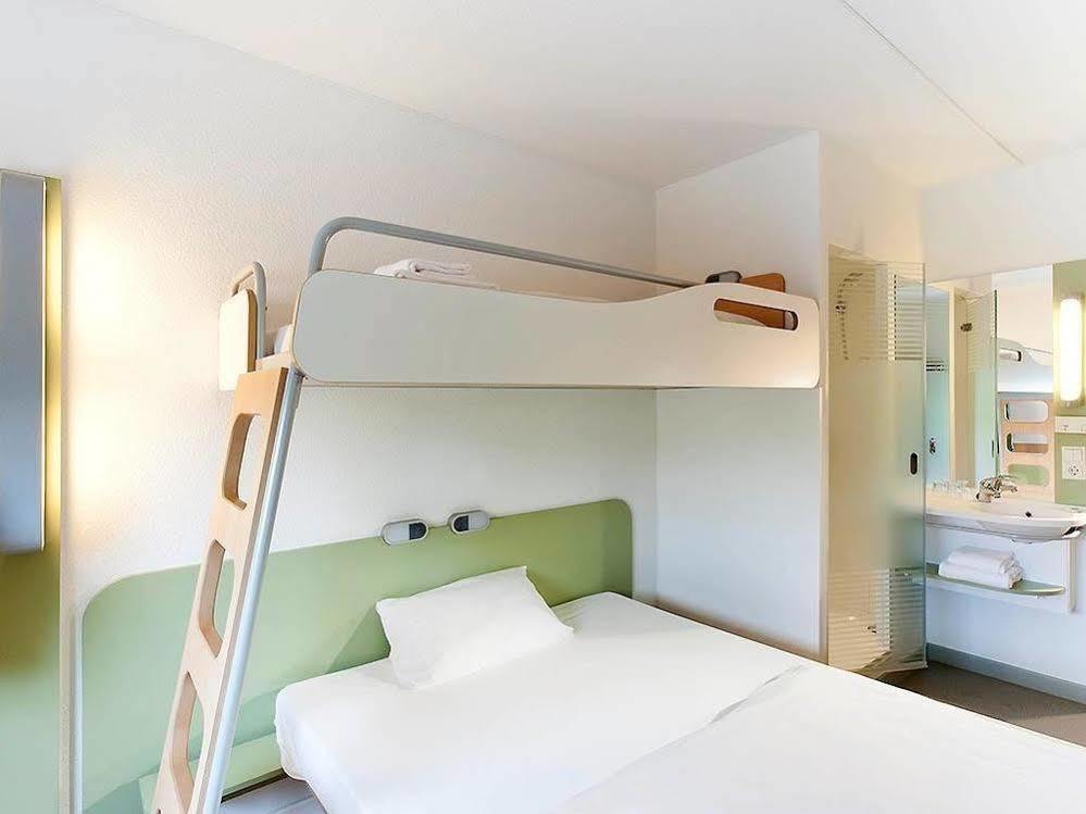 Ibis Budget Stains - Saint Denis - Universite Exteriör bild